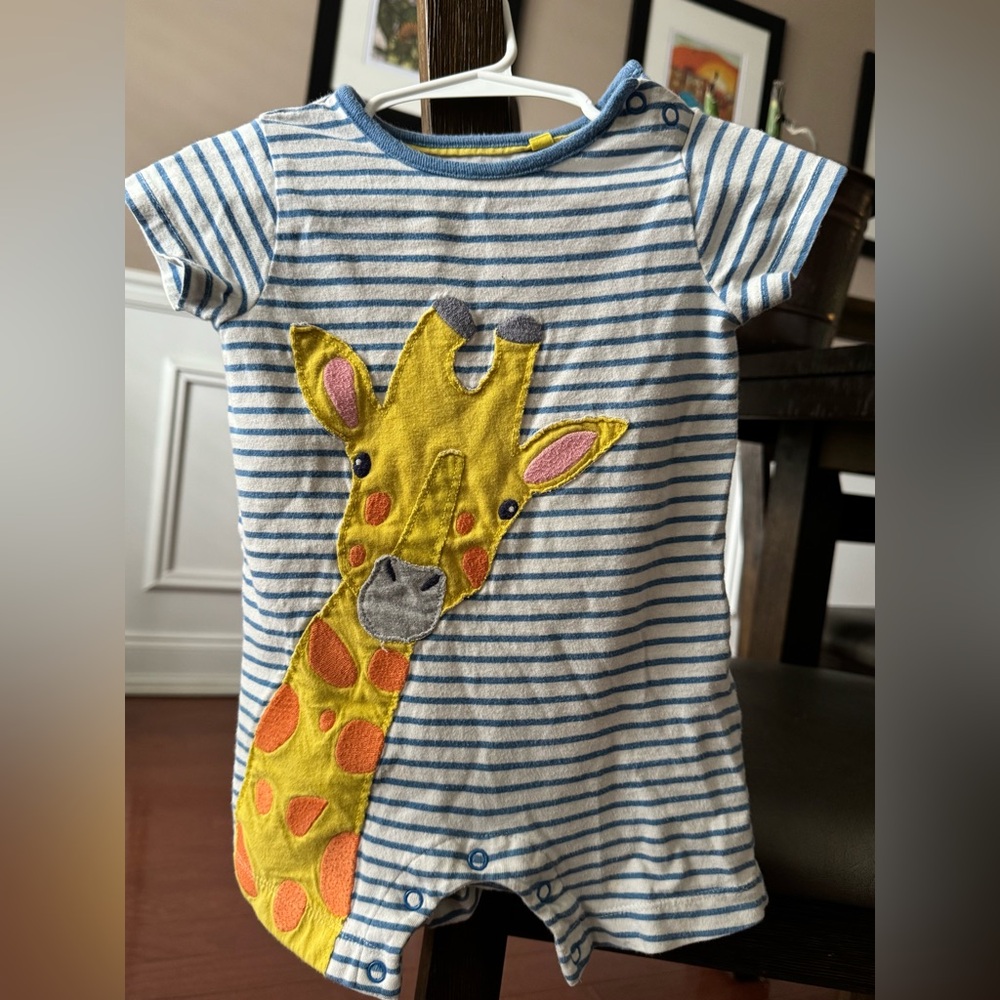 Baby Boden giraffe onesie outfit. Size 9-12 Months.